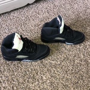 2016 Air Jordan 5 black metallic